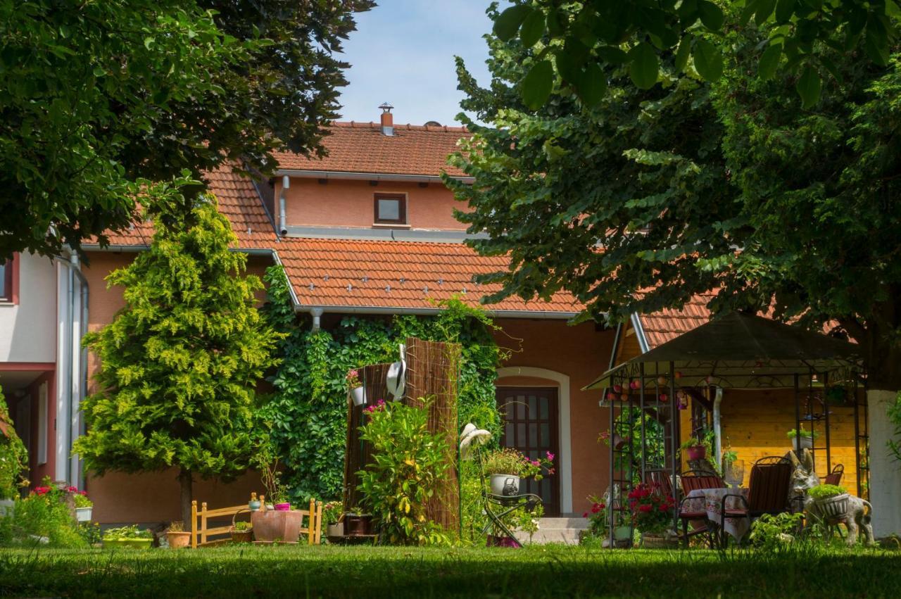 Apartments Suncani Zagreb Exteriör bild